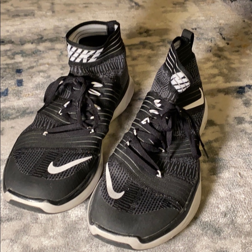 Nike Men’s Free Train Virtue High Tops